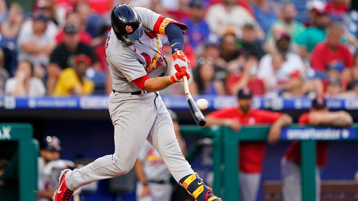 Cardinals become first team in MLB history to hit 4 straight home