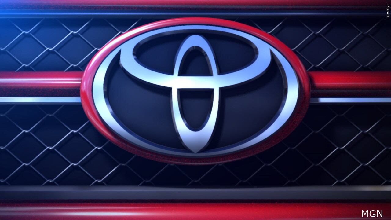 Toyota urges owners of old Corolla, Matrix and RAV4 models to park them until air bags are replaced - Vimarsana News