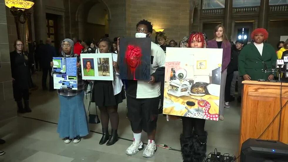 Students from CVPA visit Jefferson City to speak with lawmakers on gun reform