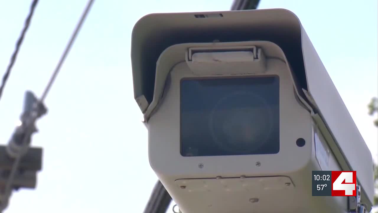 'Helps change behavior;' City leaders say red-light cameras could save lives, opponents believe it's an overreach - Vimarsana News