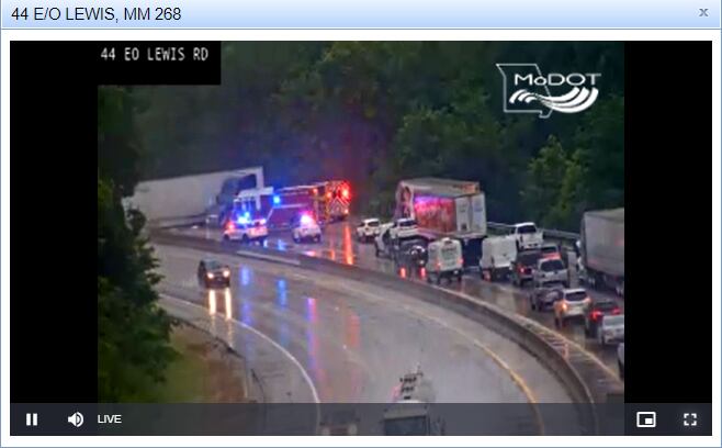 Semi-truck crash brings traffic to standstill on EB I-44 - Vimarsana News